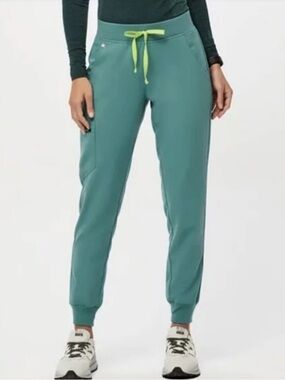FIGS Zamora Jogger Scrub Pants in the limited edition color Marine in Sz M /P